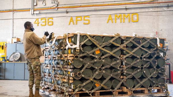  Продажа оружия Украине база в США