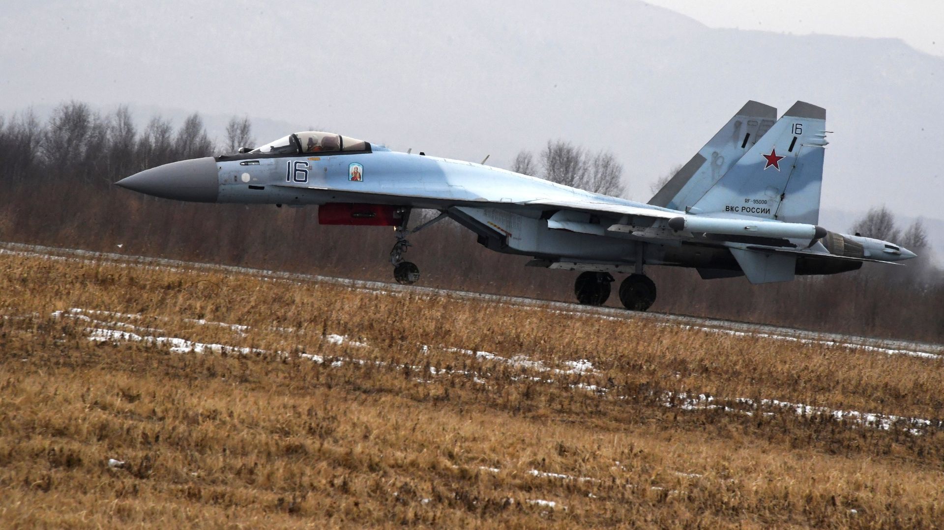 Учебно-тренировочные полеты Су-35С и Миг-31 в Приморье Учебно-тренировочные полеты Су-35С и Миг-31 в Приморье - РИА Новости, 1920, 11.12.2022