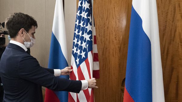 флаги США и России флаги США и России