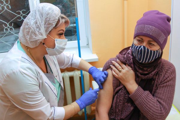 Второй этап массовой вакцинации в Донецке