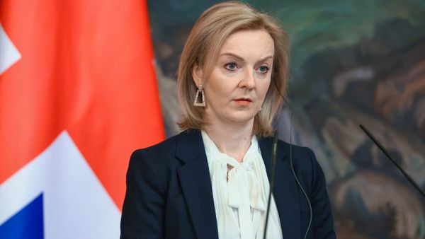 Встреча глав МИД РФ и Великобритании С. Лаврова и Э. Трасс Встреча глав МИД РФ и Великобритании С. Лаврова и Э. Трасс