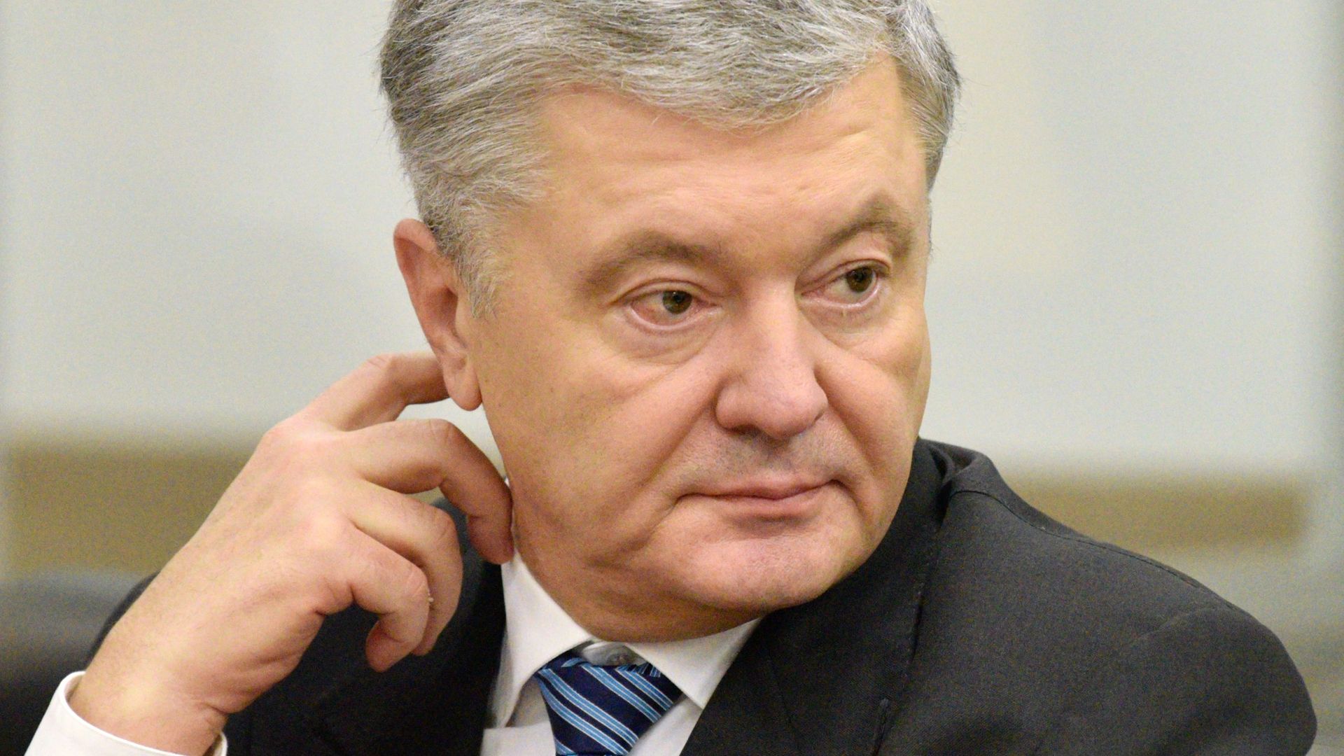 Рассмотрение апелляции на меру пресечения экс-президенту Украины П. Порошенко Рассмотрение апелляции на меру пресечения экс-президенту Украины П. Порошенко - РИА Новости, 1920, 06.12.2024