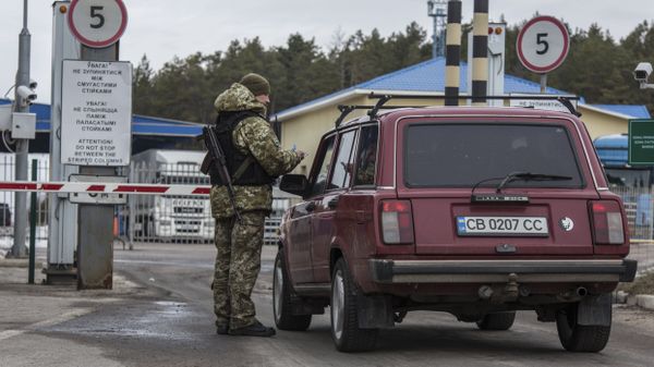граница Украина Белоруссия украинский пограничник Новые Яриловичи КПП