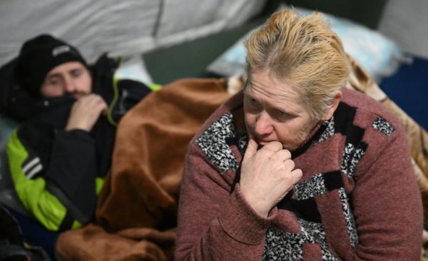 Беженцы с подконтрольной ВСУ территории в районе Мариуполя
