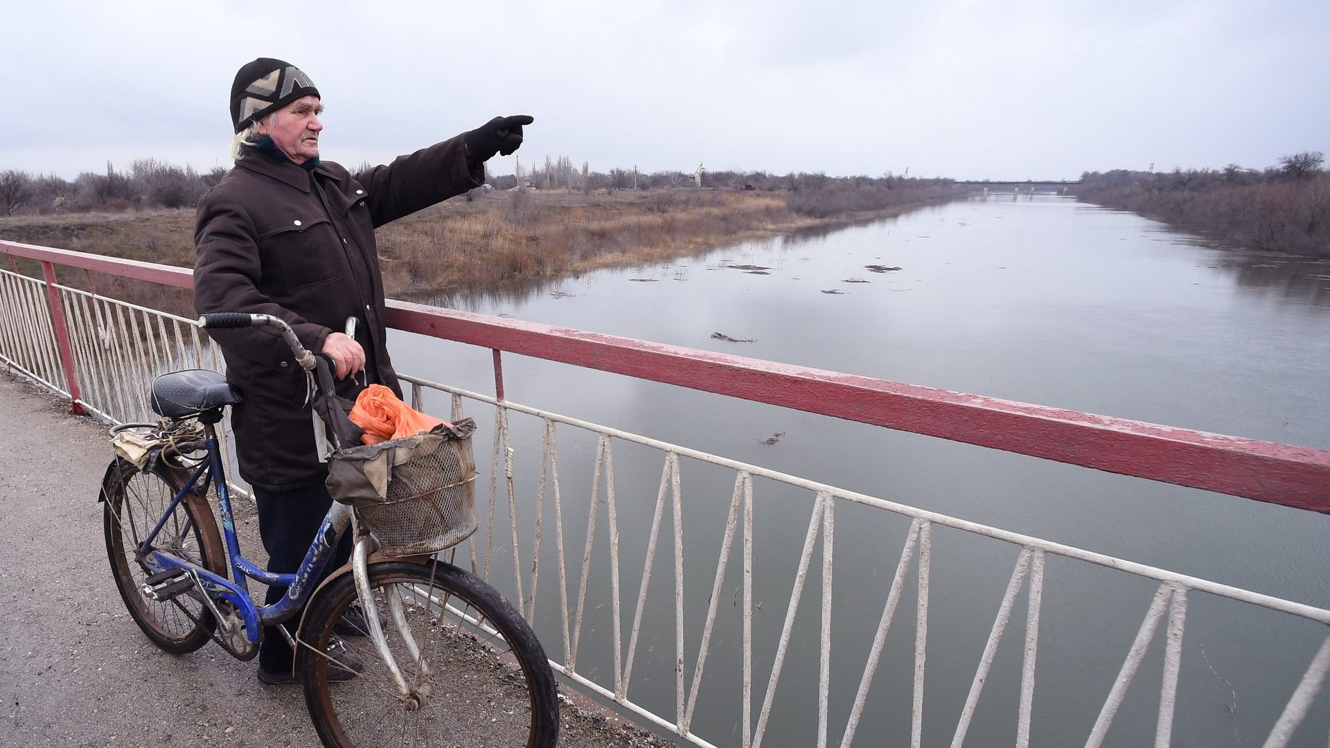 Вода из Днепра поступила в Северо-Крымский канал в Крыму Вода из Днепра поступила в Северо-Крымский канал в Крыму - РИА Новости, 1920, 05.03.2022