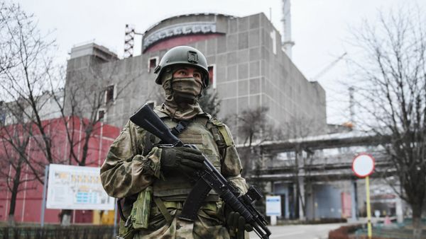 Запорожская АЭС находится под контролем российских военных