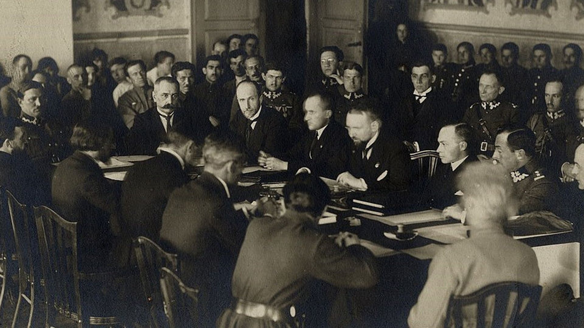 18 марта 1921 года в Риге был заключен мирный договор между РСФСР и Польшей Рижский договор 18 марта 1921 года в Риге был заключен мирный договор между РСФСР и Польшей Рижский договор - РИА Новости, 1920, 18.03.2022
