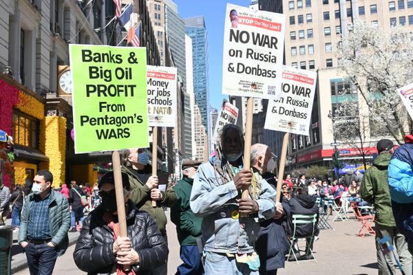 США Нью-Йорк протест против нацизма на Украине акция неонацизм