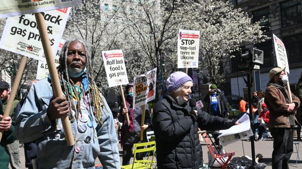 США Нью-Йорк протест против нацизма на Украине акция неонацизм