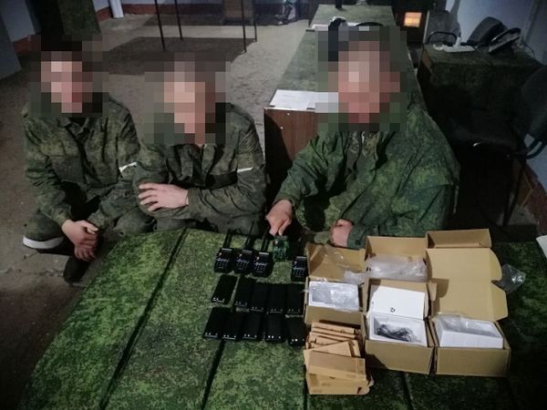 волонтерская группа #ТеплоСердец гумпомощь гуманитарная помощь ДНР рация переговорное устройство волонтерская группа #ТеплоСердец гумпомощь гуманитарная помощь ДНР рация переговорное устройство
