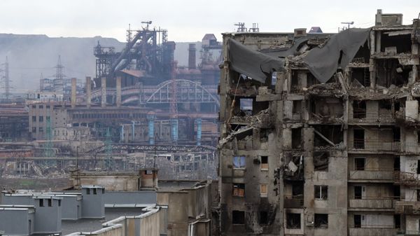 Продолжается освобождение Мариуполя