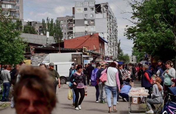 Мирная жизнь в Мариуполе Мирная жизнь в Мариуполе