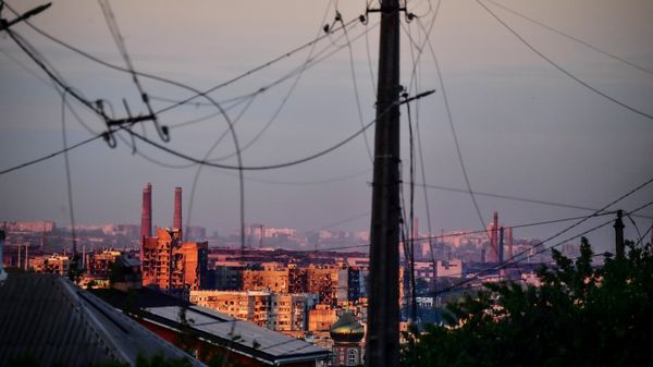 Энергетики Мариуполя восстанавливают электроснабжение городских объектов