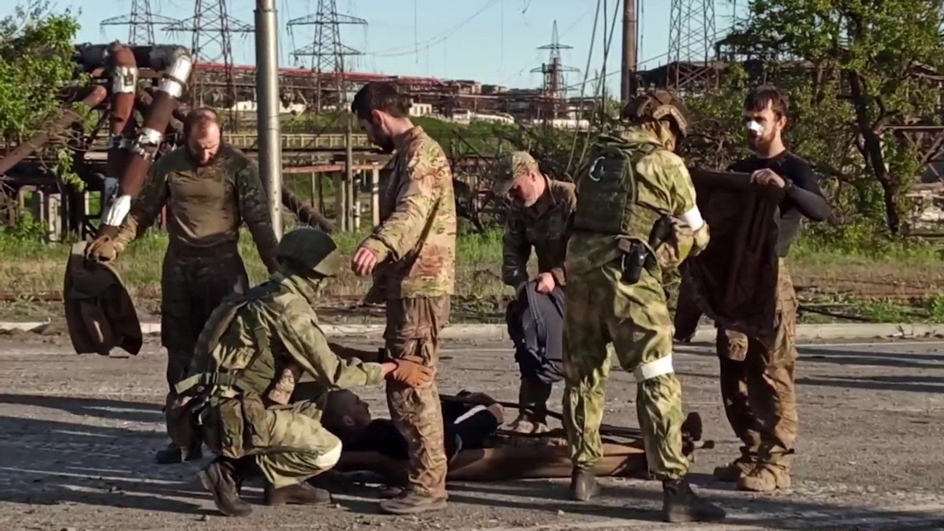 Сдача в плен украинских военных и боевиков с Азовстали в Мариуполе - РИА Новости, 1920, 12.09.2023