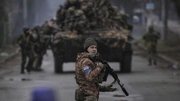 ВСУ военнослужащий украинский танк бтр оружие