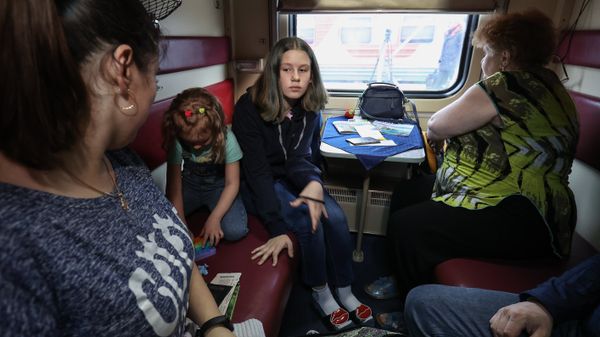 Запуск поезда по маршруту Мурманск - Симферополь