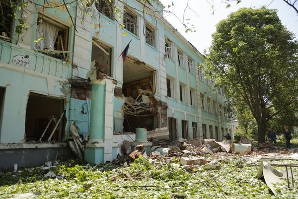 Украинские военные обстреляли центр Донецка