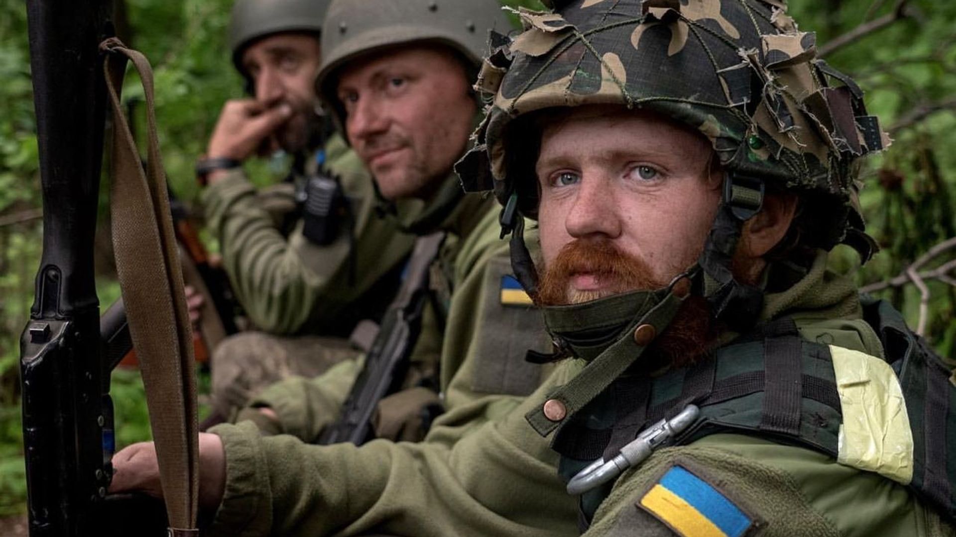 ВСУ военнослужащий украинский оружие окоп партизан - РИА Новости, 1920, 01.06.2022