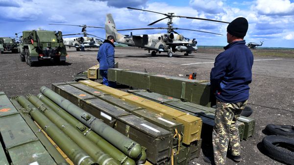 Работа полевого вертолетного аэродрома ВС РФ на Харьковском направлении