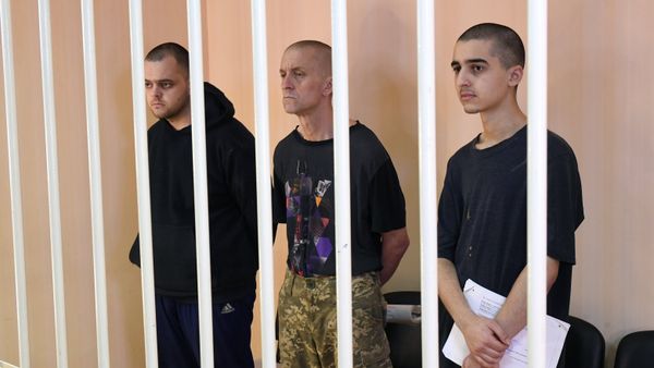 Суд над иностранными наемниками в ДНР