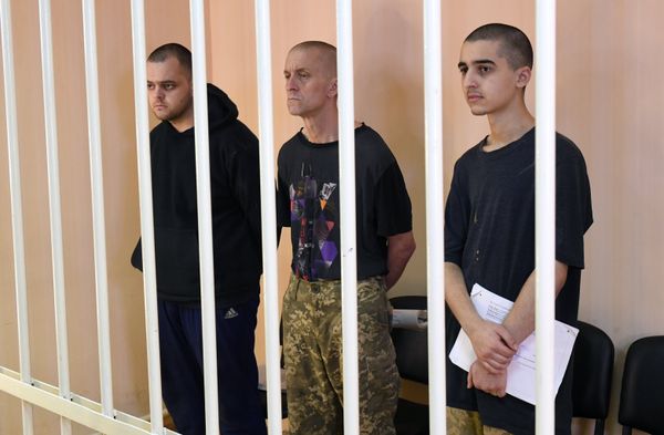 Суд над иностранными наемниками в ДНР