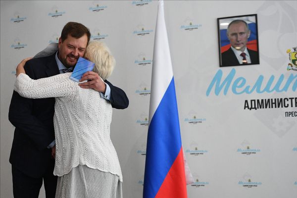 Первые российские паспорта выдали жителям Мелитополя