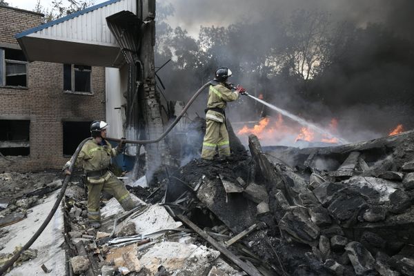 Несколько районов Донецка подверглись обстрелу