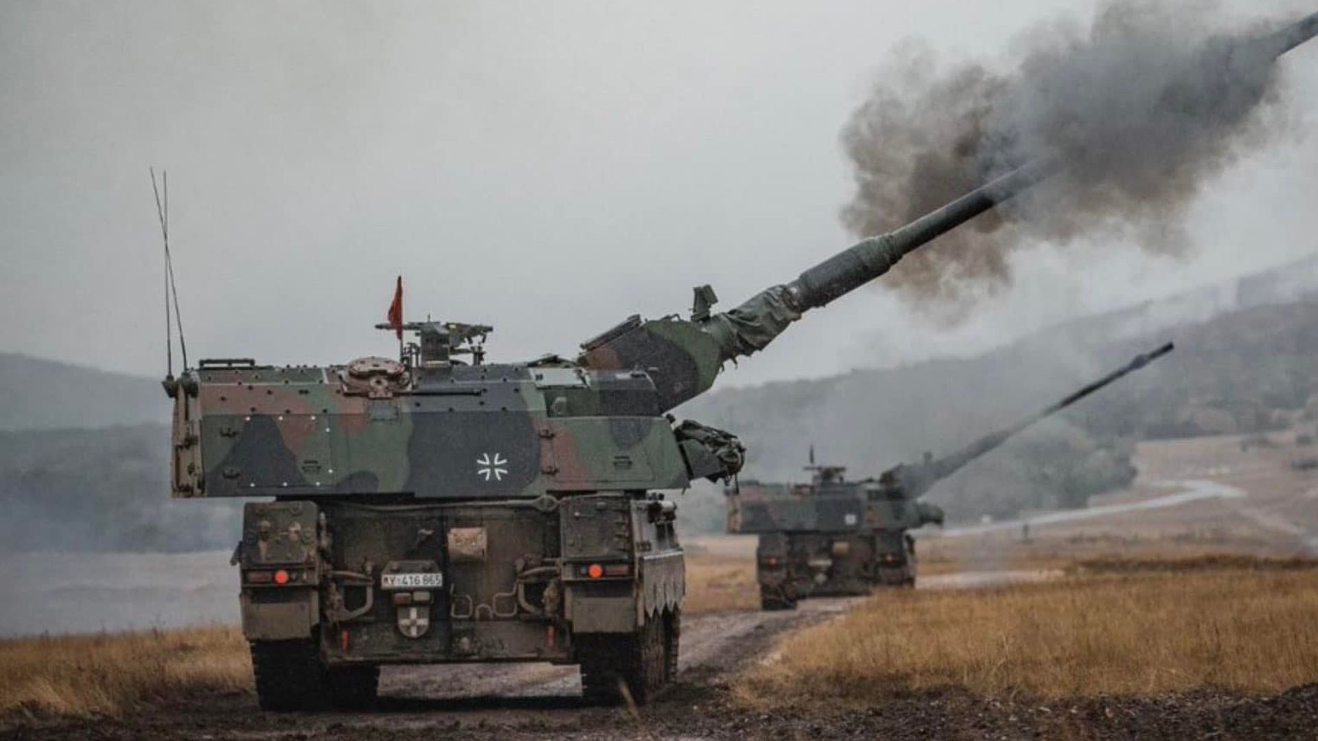 PzH 2000 ( Panzerhaubitze 2000) немецкая самоходная артиллерийская установка (САУ) - РИА Новости, 1920, 20.07.2022