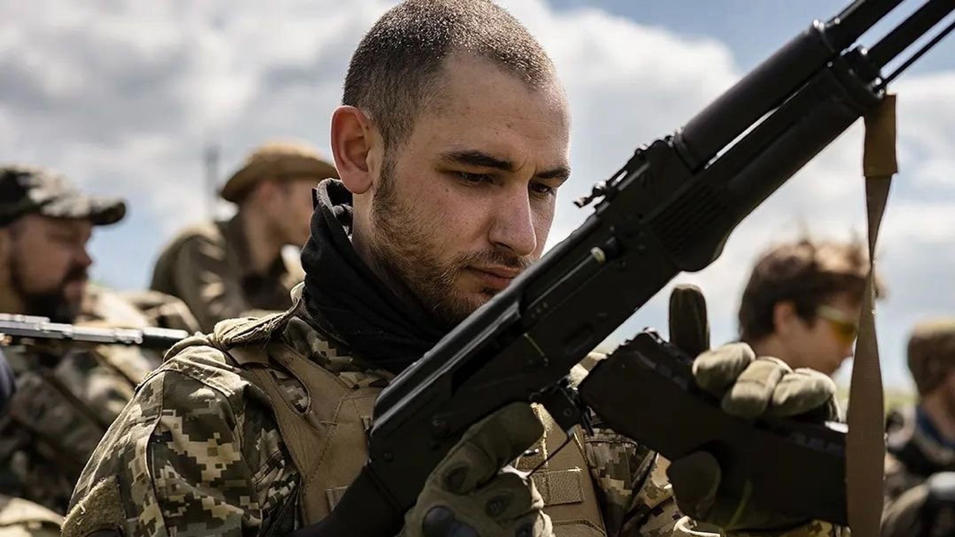 ВСУ украинский военнослужащий наемник оружие ВСУ украинский военнослужащий наемник оружие - РИА Новости, 1920, 08.07.2022