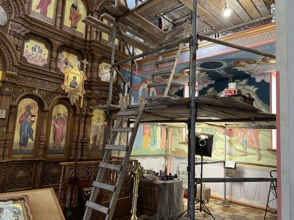 Донецк церковь роспись иконы